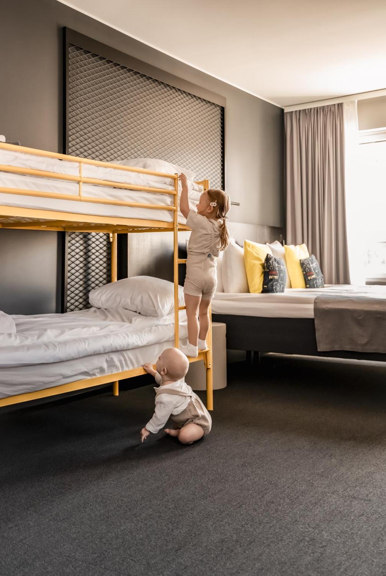 The Folks Hotel Konepaja Helsinki Exterior foto